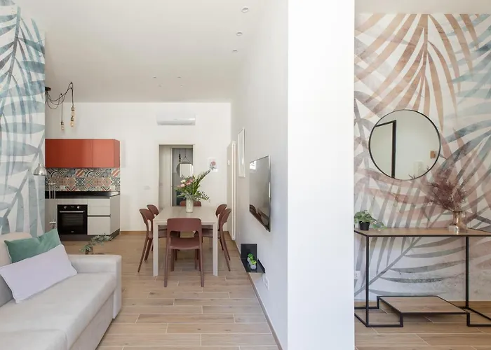 Iflat Colorful And Bright Apartament In Monti